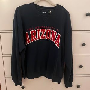 u of a crewneck